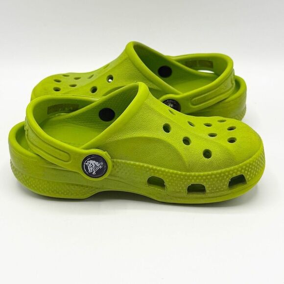 Crocs Classic Lime Green Sandals - Kids US C9 - Picture 9 of 12